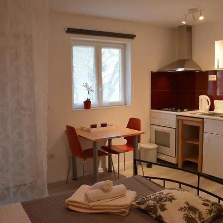 New In Center Of Apartment Porec